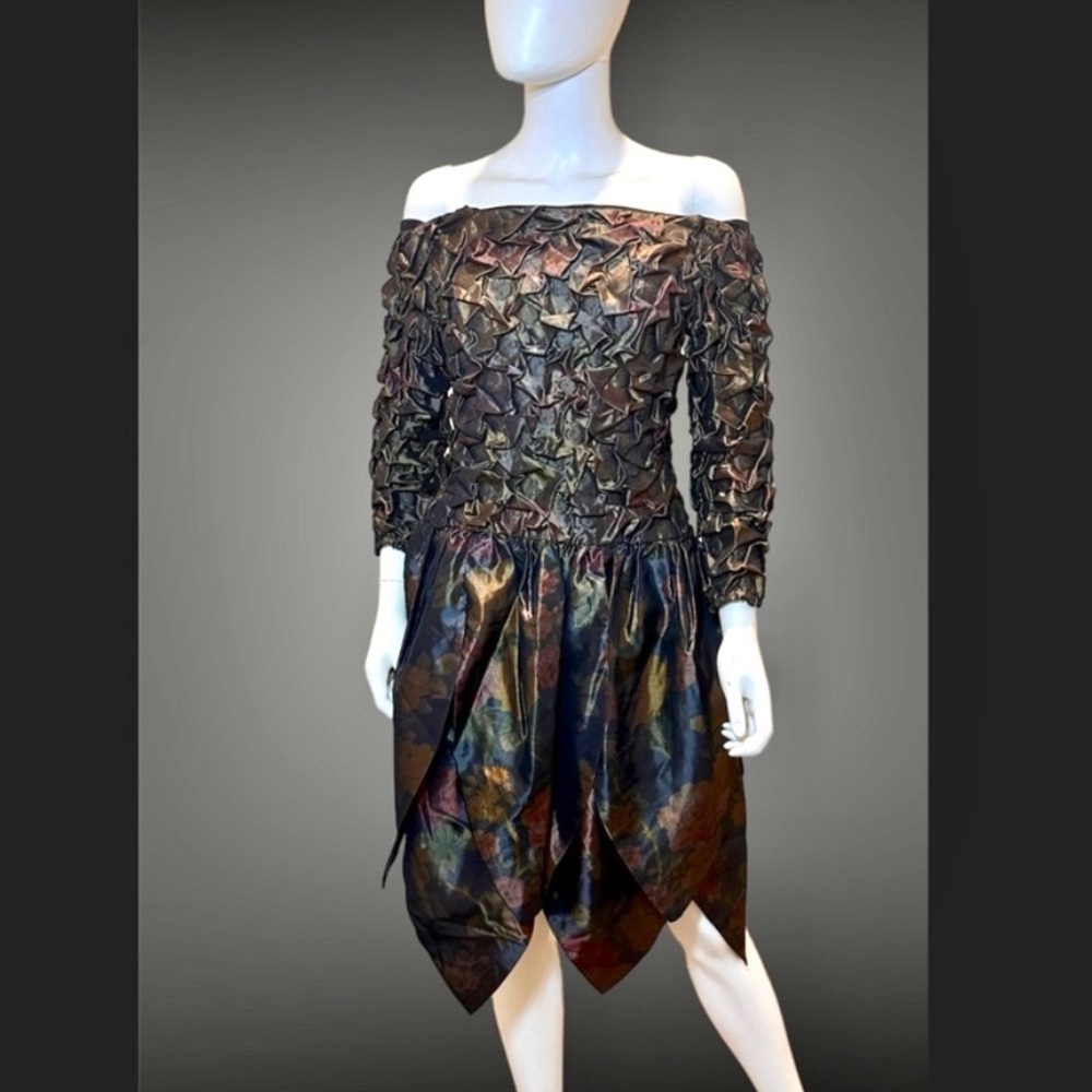 Stunning Vintage Yvonne Jacovou metallic dress! - Picture 3 of 11